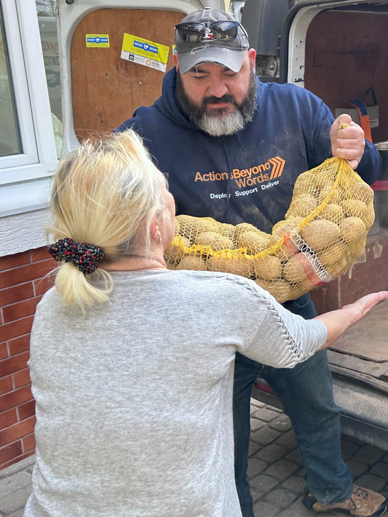 Travis Goode delivering fresh food to shelters in Lviv Oblast.